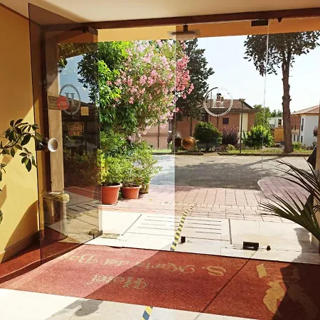 Hotel Santa Maria Del Bagno-2